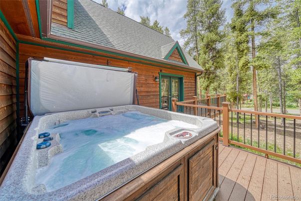 Exterior, Hot Tub