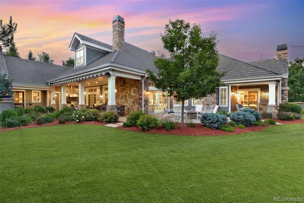 Backyard, Exterior, Facade, Ranch