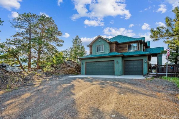 Attached, Exterior, Facade, Log Home