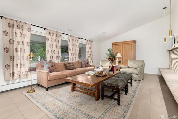 Interior, Living room, Pendant Lights