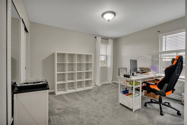 Home Office, Interior