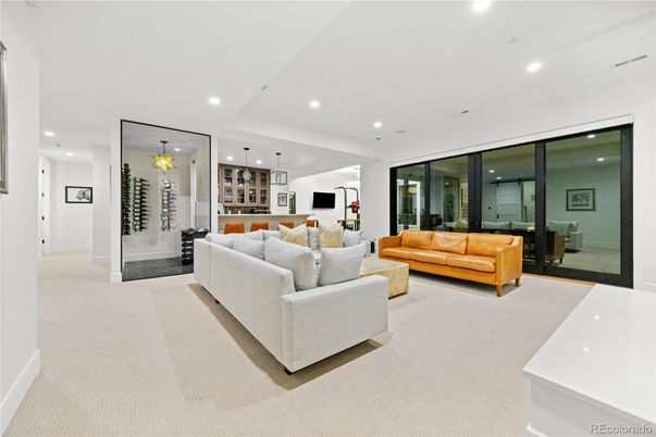 Interior, Living room, Pendant Lights, Recessed Lighting, Wine Storage
