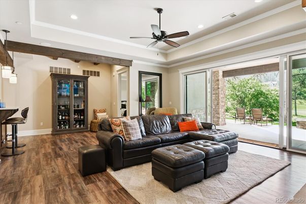 Interior, Living room, Pendant Lights, Recessed Lighting, Wood Texture Flooring