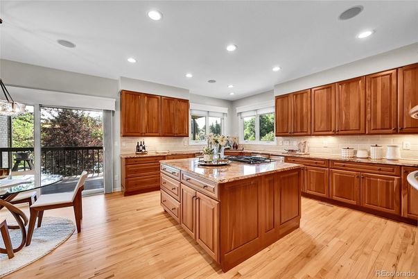 Dining room, Interior, Kitchen, Recessed Lighting, Wood Texture Flooring