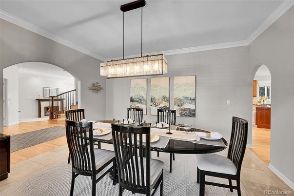 Chandelier, Dining room, Interior, Pendant Lights