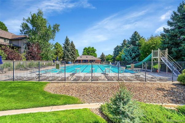 Exterior, Playground, Pool