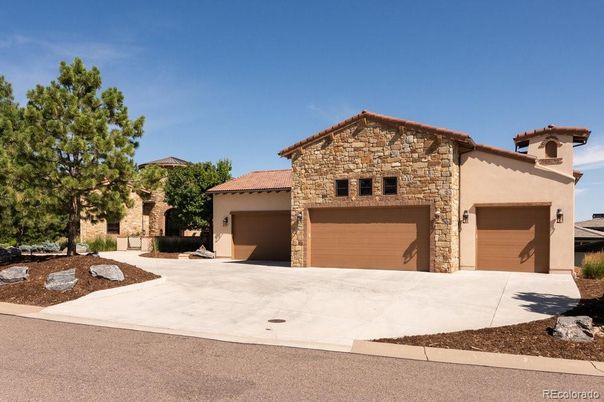 Attached, Exterior, Facade, Mediterranean