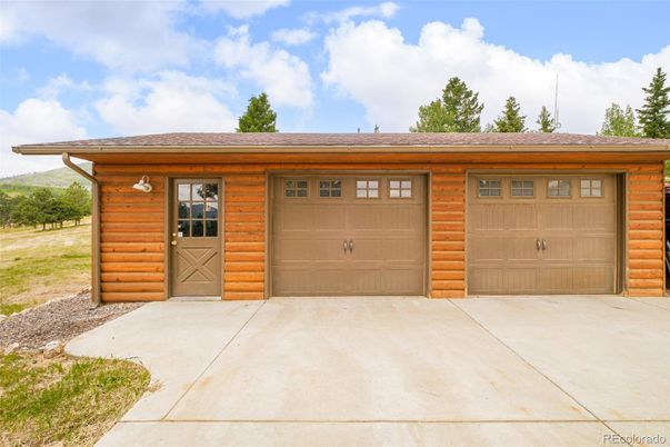 Detached Garage, Exterior