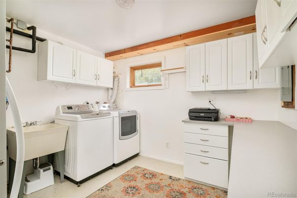 Interior, Washer