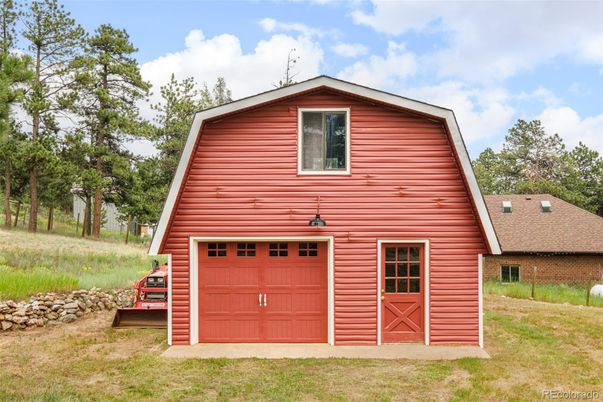 Backyard, Detached Garage, Exterior