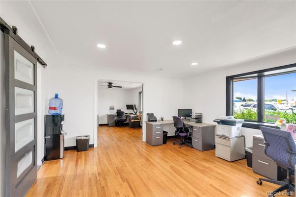 Home Office, Interior, Recessed Lighting, Wood Texture Flooring