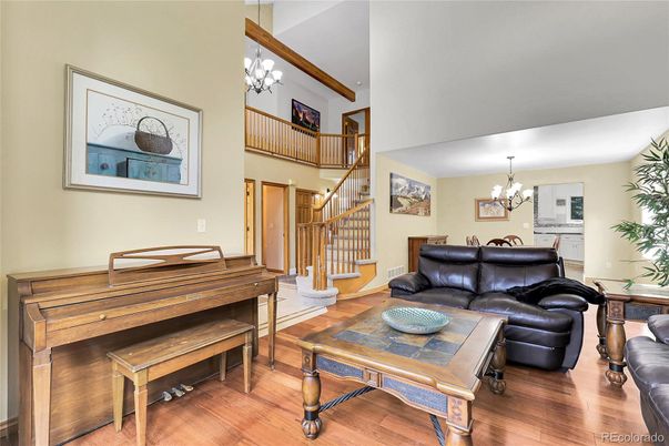 Chandelier, Dining room, Interior, Living room, Piano, Wood Texture Flooring