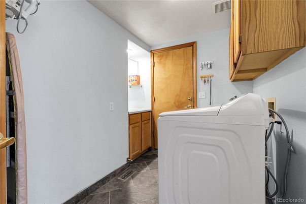Interior, Washer