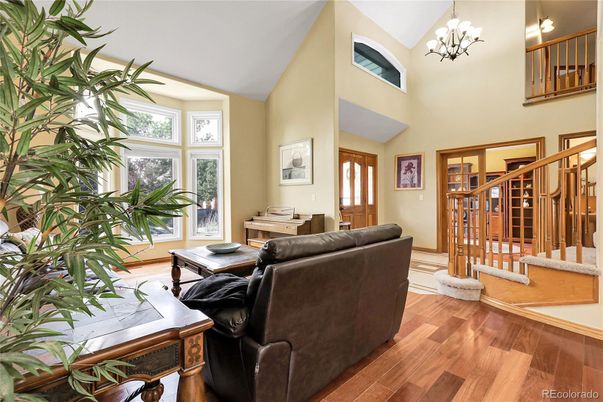 Chandelier, Interior, Living room, Wood Texture Flooring