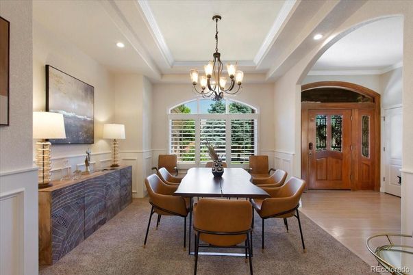 Chandelier, Dining room, Interior, Recessed Lighting, Wood Texture Flooring