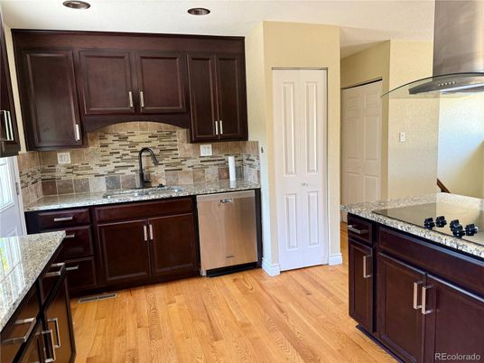 Interior, Kitchen, Recessed Lighting, Wood Texture Flooring