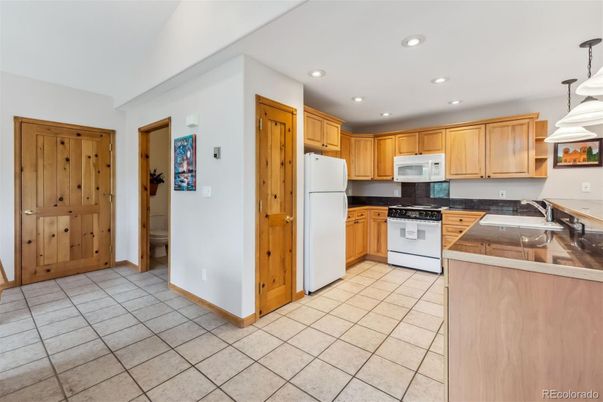Interior, Kitchen, Pendant Lights, Recessed Lighting