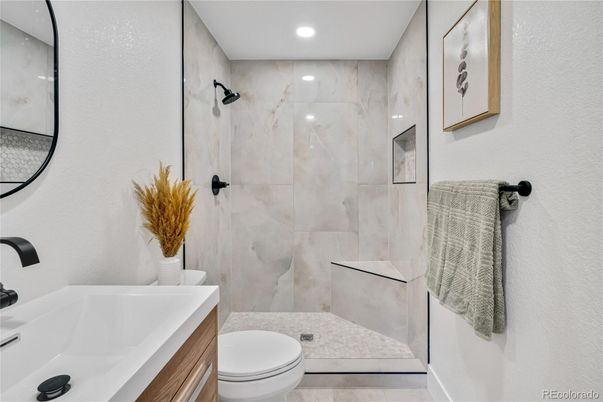 Bathroom, Interior, Marble Walls, Recessed Lighting