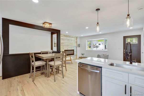 Dining room, Interior, Kitchen, Pendant Lights, Recessed Lighting, Wood Texture Flooring