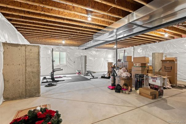 Fitness Equipment, Interior, Wooden Beams