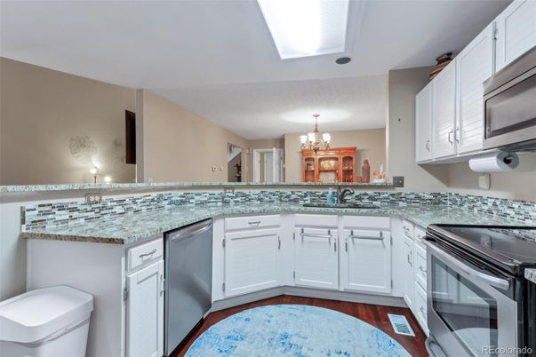 Chandelier, Interior, Kitchen, Wood Texture Flooring