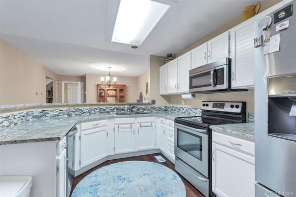 Chandelier, Interior, Kitchen, Wood Texture Flooring