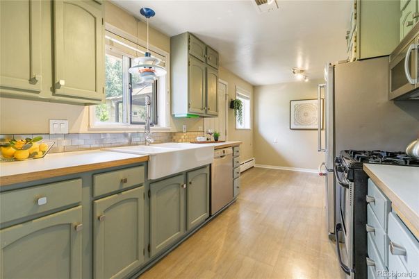 Interior, Kitchen, Pendant Lights, Wood Texture Flooring