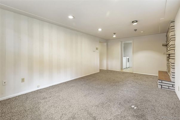 Empty room, Interior, Recessed Lighting