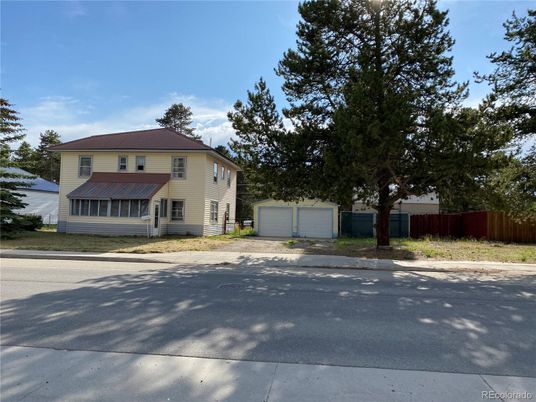 Detached Garage, Exterior