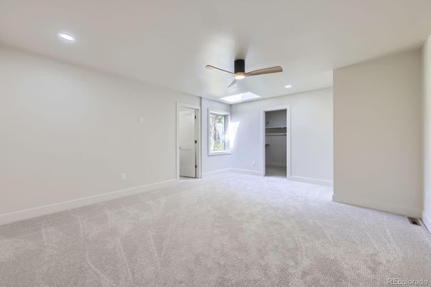 Empty room, Interior, Recessed Lighting