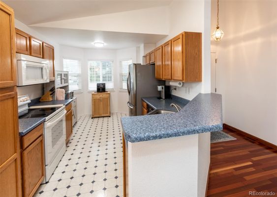 Interior, Kitchen, Pendant Lights, Wood Texture Flooring