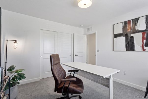 Home Office, Interior