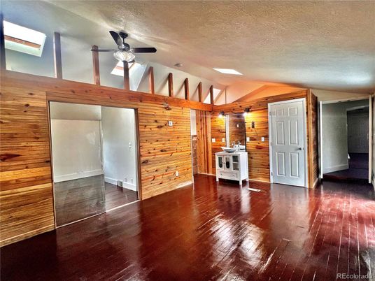 Empty room, Interior, Wood Texture Flooring, Wooden Walls