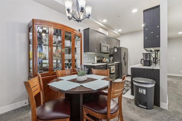 Chandelier, Dining room, Interior, Kitchen, Recessed Lighting, Stainless Steel Appliances