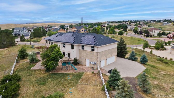 Exterior, Drone