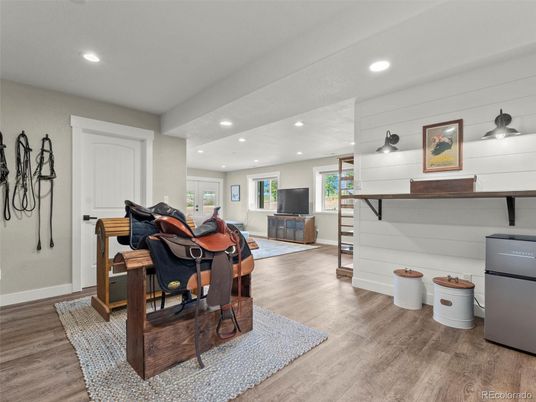 Interior, Recessed Lighting, Wood Texture Flooring