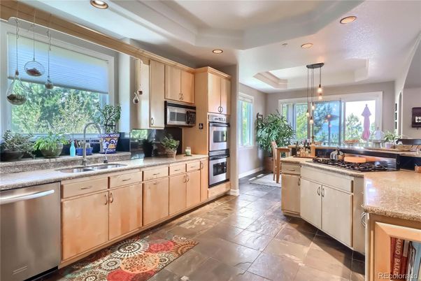 Dining room, Interior, Kitchen, Pendant Lights, Recessed Lighting, Stainless Steel Appliances