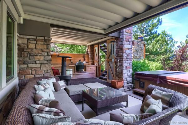Exterior, Hot Tub