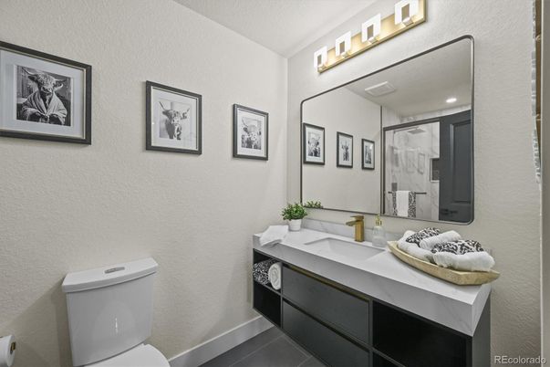 Bathroom, Interior, Recessed Lighting