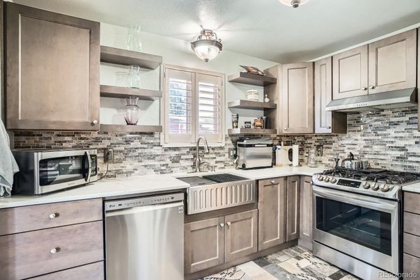 Interior, Kitchen, Stainless Steel Appliances