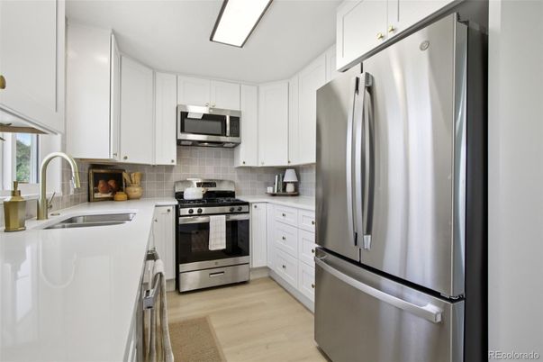 Interior, Kitchen, Stainless Steel Appliances, Wood Texture Flooring