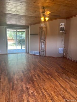 Empty room, Interior, Wooden Ceilings, Wood Texture Flooring