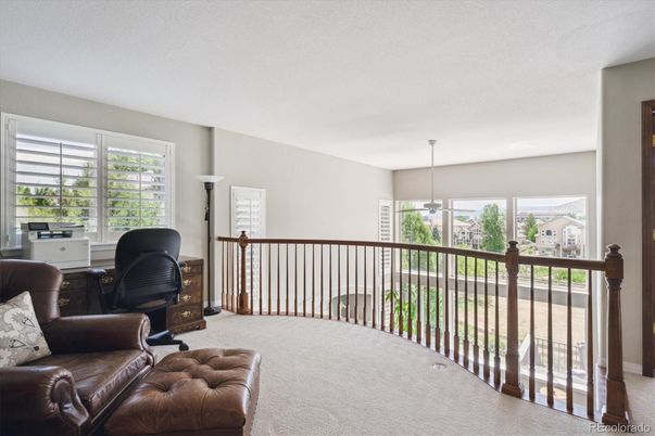 Home Office, Interior