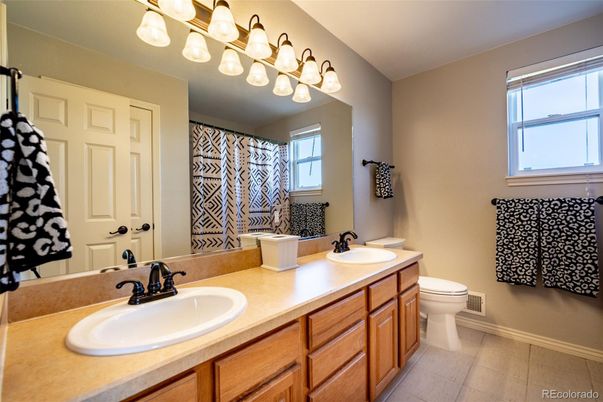 Bathroom, Dual Sink Vanities, Interior