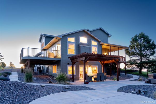 Exterior, Facade, Modern