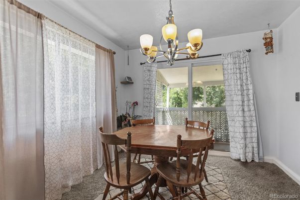 Chandelier, Dining room, Interior