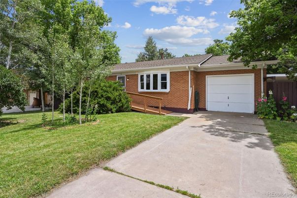 Attached, Exterior, Facade, Brick Facade, Ranch