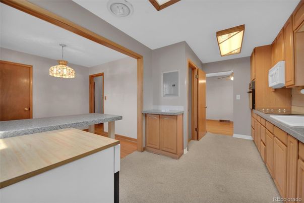 Interior, Pendant Lights, Wood Texture Flooring