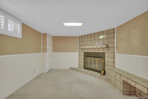 Empty room, Fireplace, Interior, Recessed Lighting