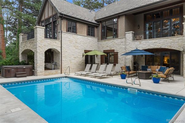 Exterior, Hot Tub, Pool
